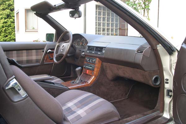 [Bild: 300sl7.jpg]